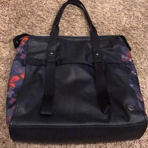 Lululemon bag